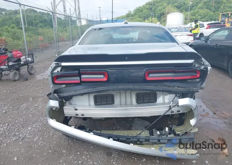 2021 Dodge Challenger Sxt Awd из США, поврежденный, VIN 2C3CDZGG1MH560981